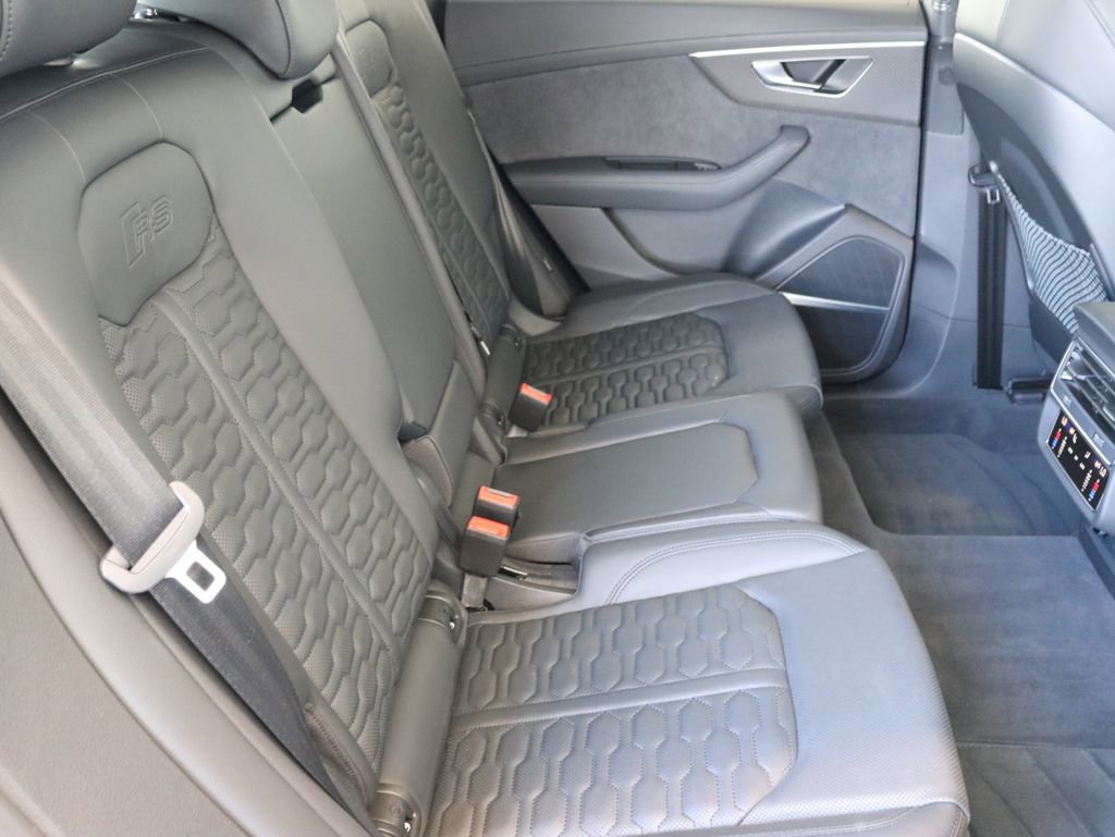 Used 2023 Audi RS Q8 AWD/4WD image 35