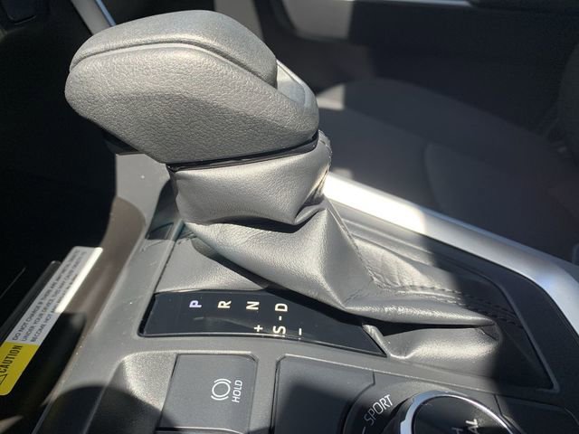 Used 2025 Toyota RAV4 XLE AWD/4WD image 25