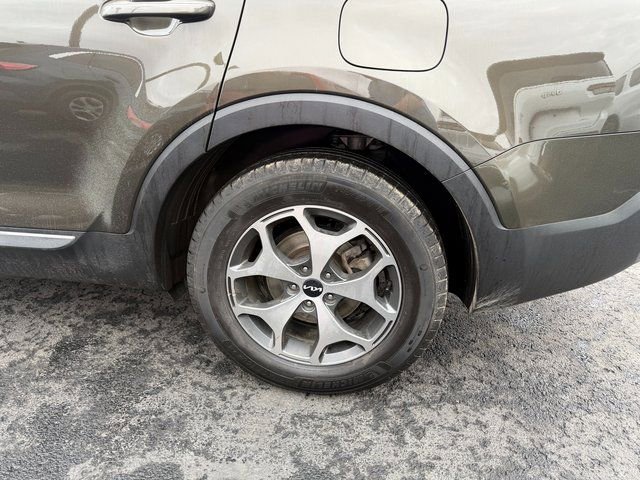 Used 2022 Kia Telluride EX image 23