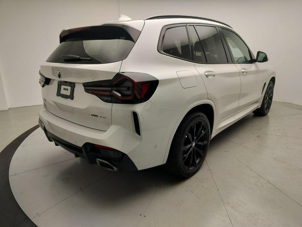 Certified 2024 BMW X3 xDrive30i w/ Premium Package AWD/4WD image 3