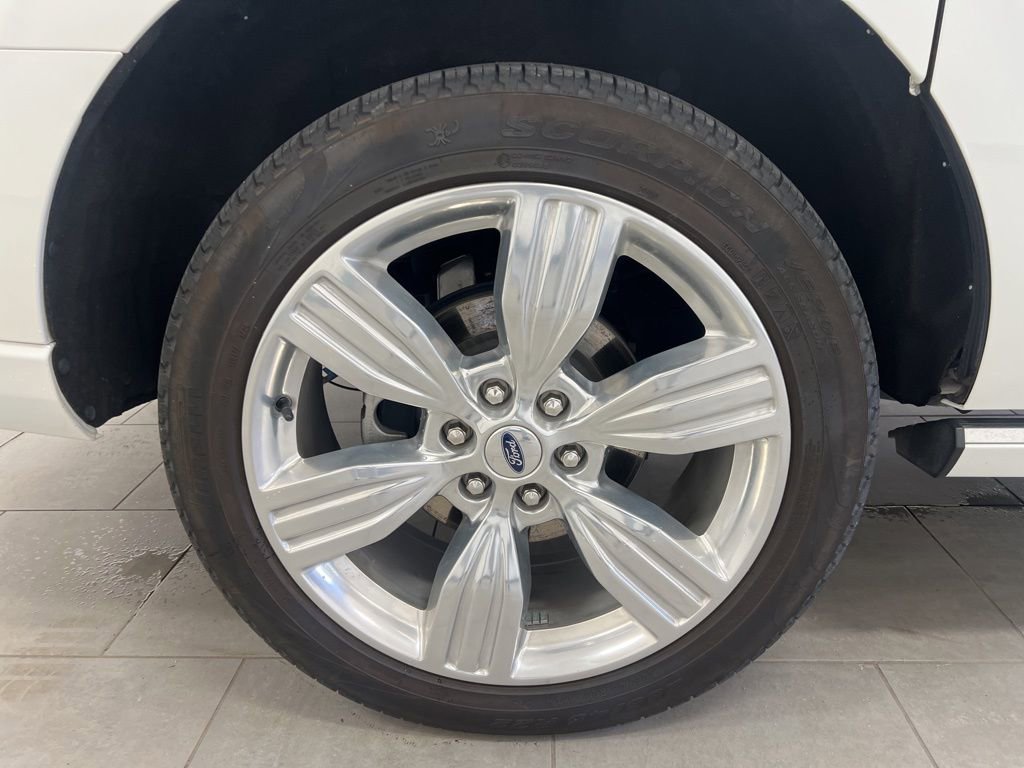 Used 2024 Ford Expedition Max Platinum AWD/4WD image 13