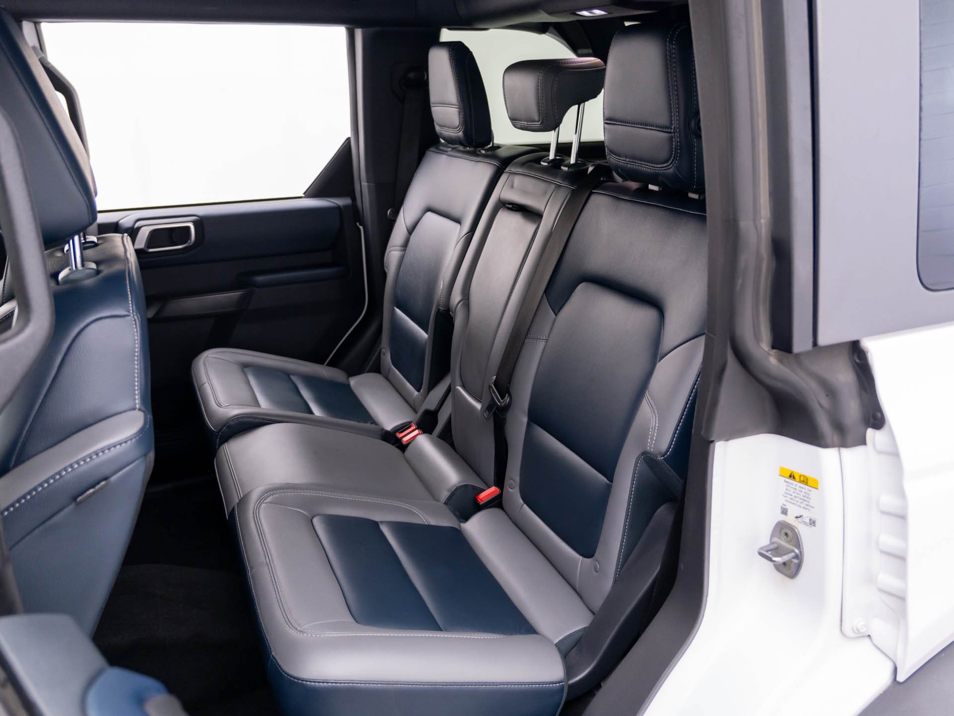 Used 2024 Ford Bronco Outer Banks w/ Sasquatch Package AWD/4WD image 15