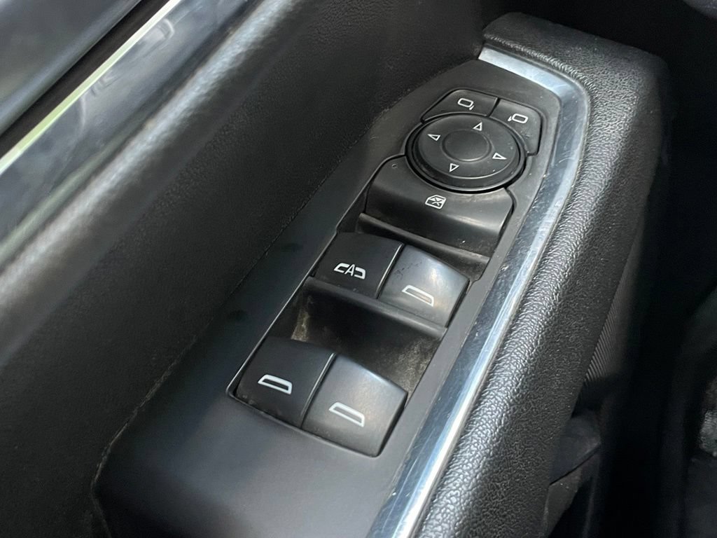 Used 2024 Chevrolet Silverado 1500 LT AWD/4WD image 11