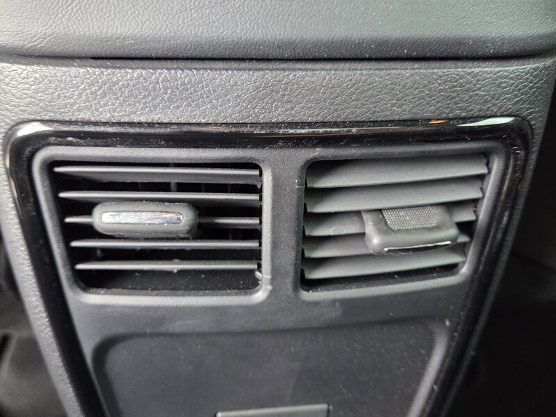Used 2023 Dodge Charger SXT w/ Blacktop Package RWD image 13