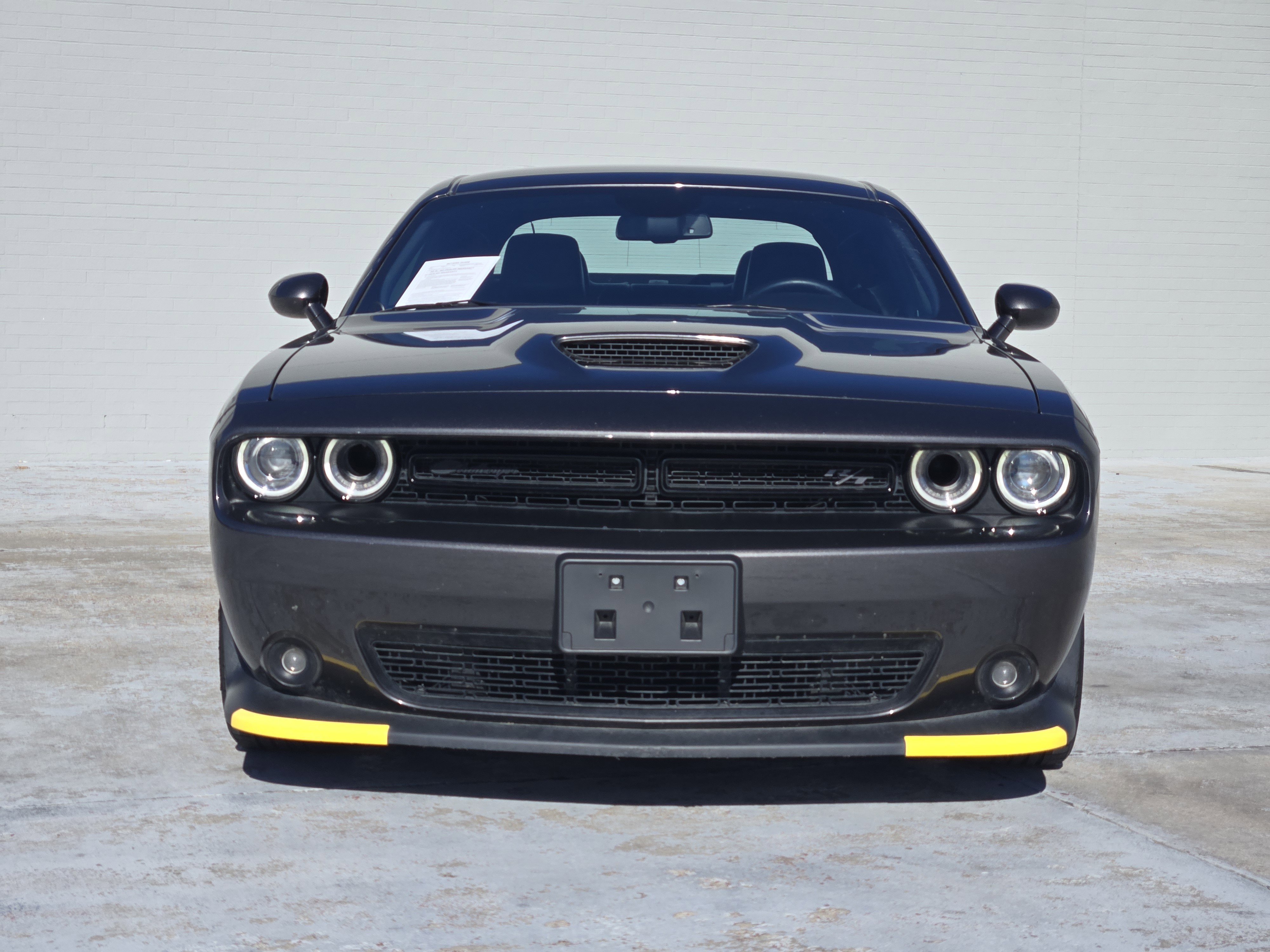 Used 2023 Dodge Challenger R/T w/ Plus Package image 3