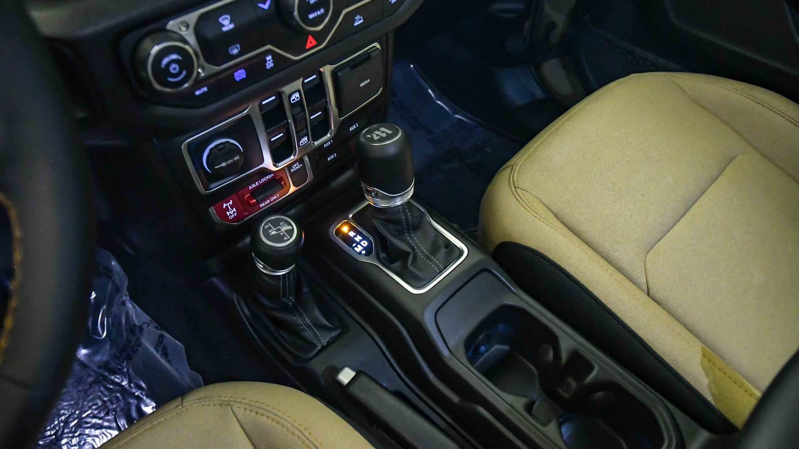 Used 2025 Jeep Wrangler Unlimited Sport S 4xe AWD/4WD image 20