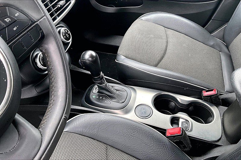 Used 2018 FIAT 500X Trekking image 12