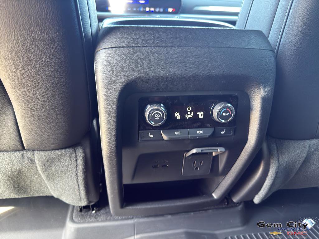New 2026 Chevrolet Traverse High Country w/ LPO, Floor Liner Package image 16