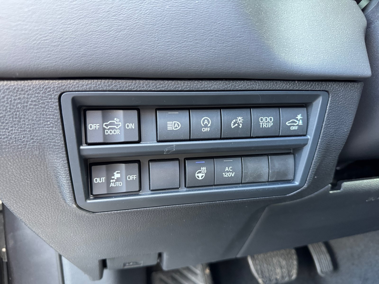 New 2026 Toyota Tundra Platinum AWD/4WD image 31