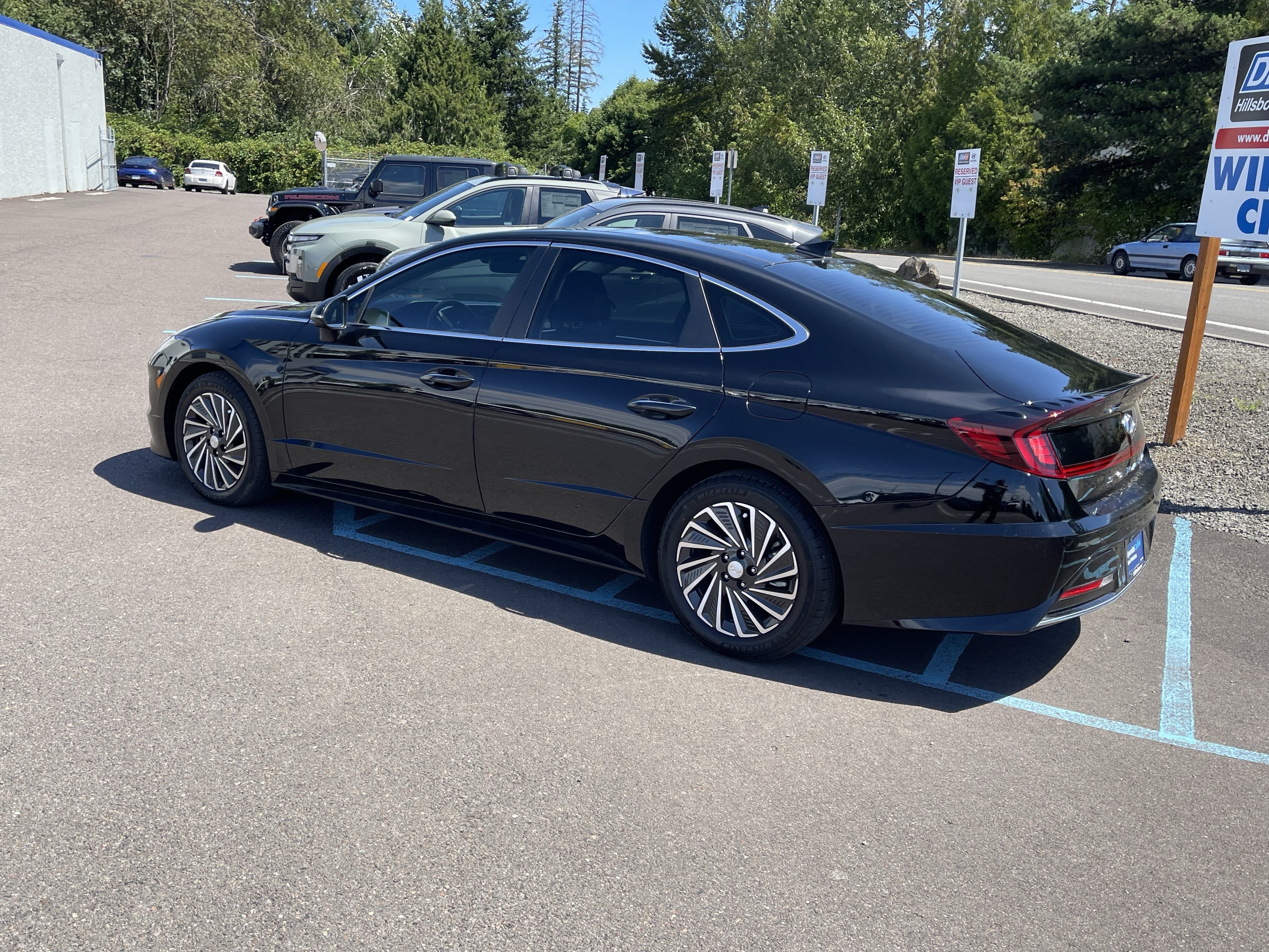 Certified 2023 Hyundai Sonata Limited FWD image 3