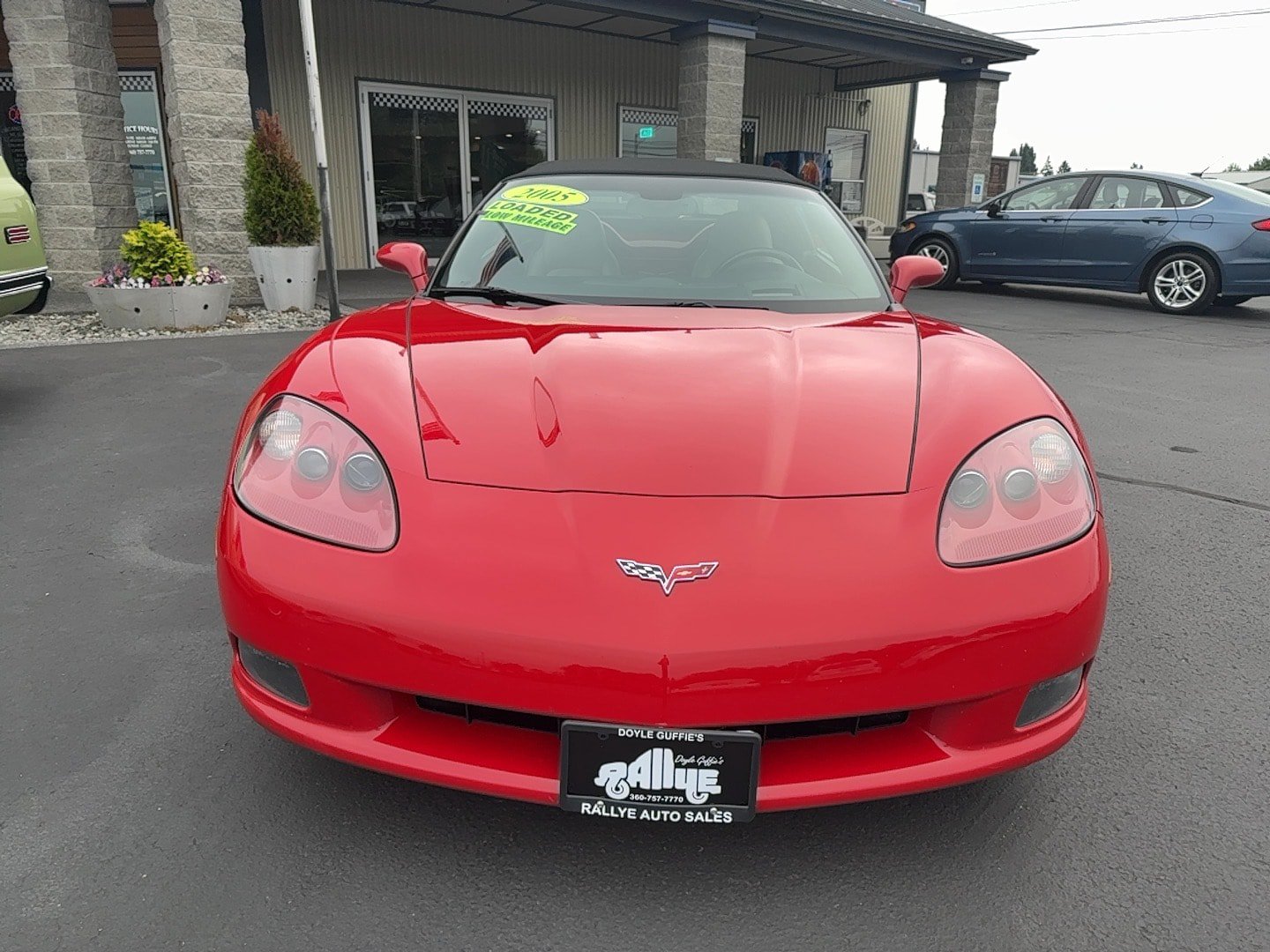 Used 2005 Chevrolet Corvette Convertible w/ Preferred Equipment Group RWD image 2
