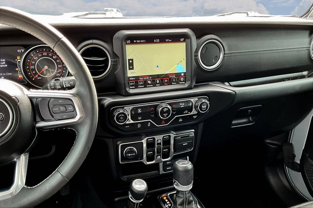 Used 2023 Jeep Wrangler Unlimited Sahara w/ Dual Top Group AWD/4WD image 11