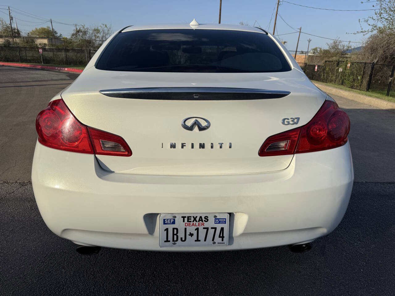 Used 2009 INFINITI G37 Journey w/ Premium Pkg RWD image 6