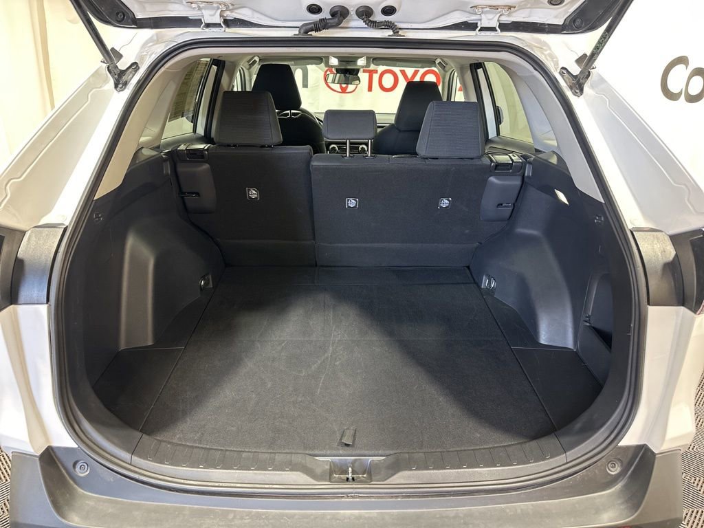 Used 2025 Toyota RAV4 LE image 18