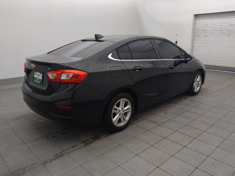 Used 2017 Chevrolet Cruze LT w/ Sun And Sound Package FWD image 10