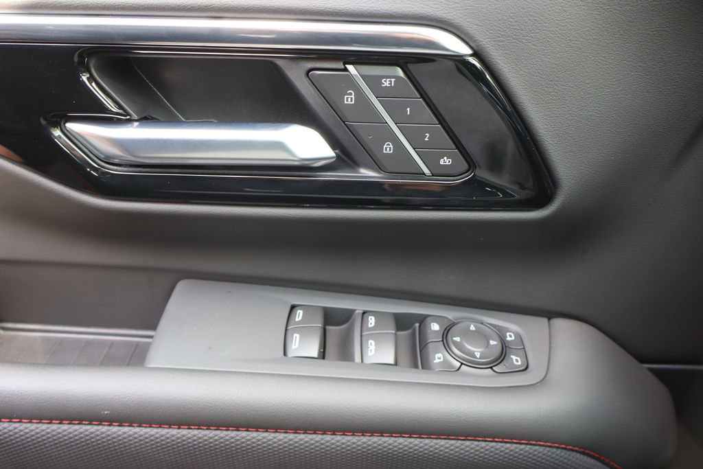 New 2026 Chevrolet Suburban RST AWD/4WD image 17