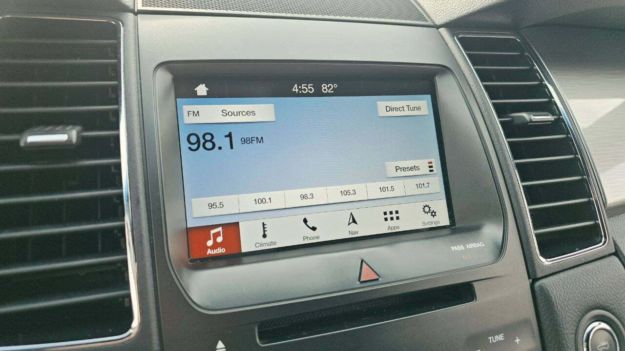 Used 2019 Ford Taurus SEL AWD/4WD image 16