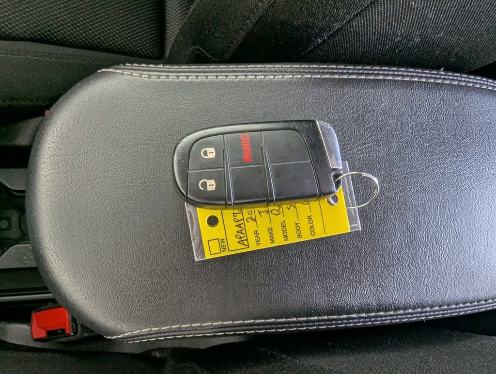 Used 2023 Jeep Renegade Latitude image 29