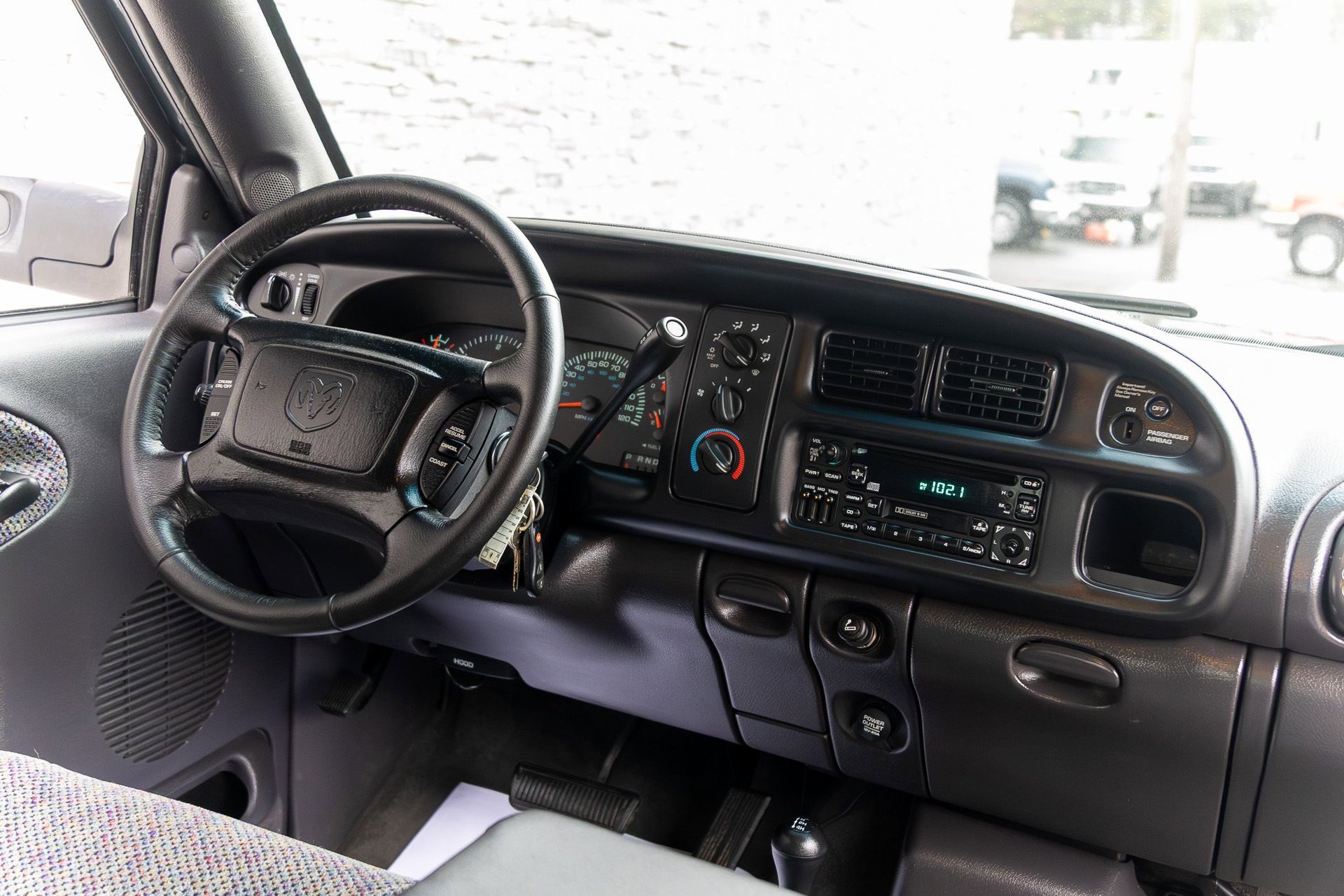 Used 2001 Dodge Ram 2500 Truck 4x4 Quad Cab image 30