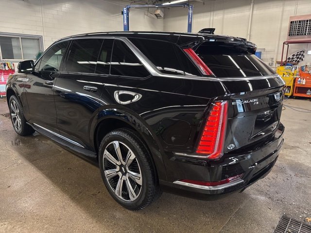 Used 2025 Cadillac Escalade IQ Luxury 1 image 4