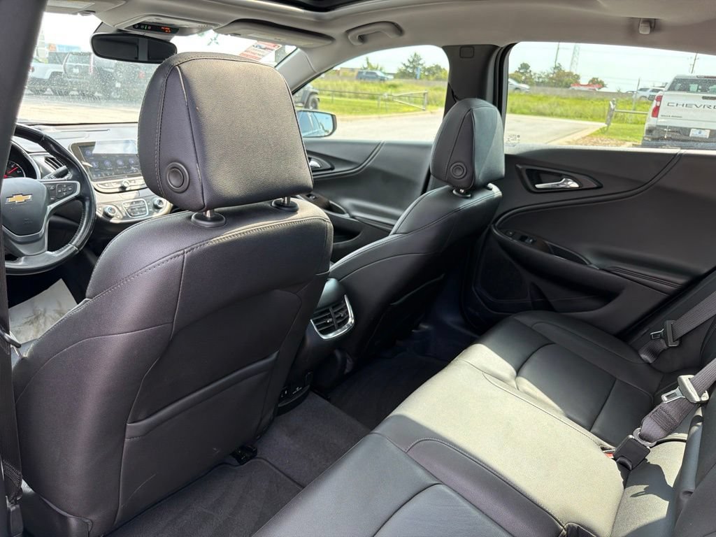 Used 2022 Chevrolet Malibu Premier FWD image 14