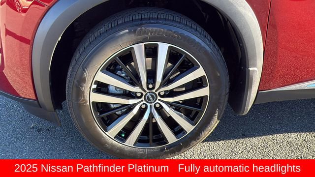 Used 2025 Nissan Pathfinder Platinum w/ Cargo Package image 9