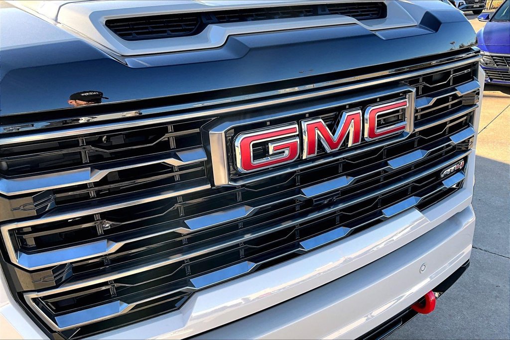 New 2026 GMC Sierra 2500 AT4 w/ AT4 Premium Plus Package AWD/4WD image 27