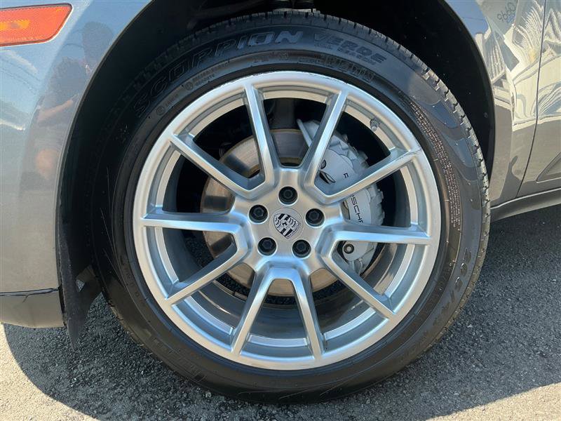 Used 2015 Porsche Macan S image 12
