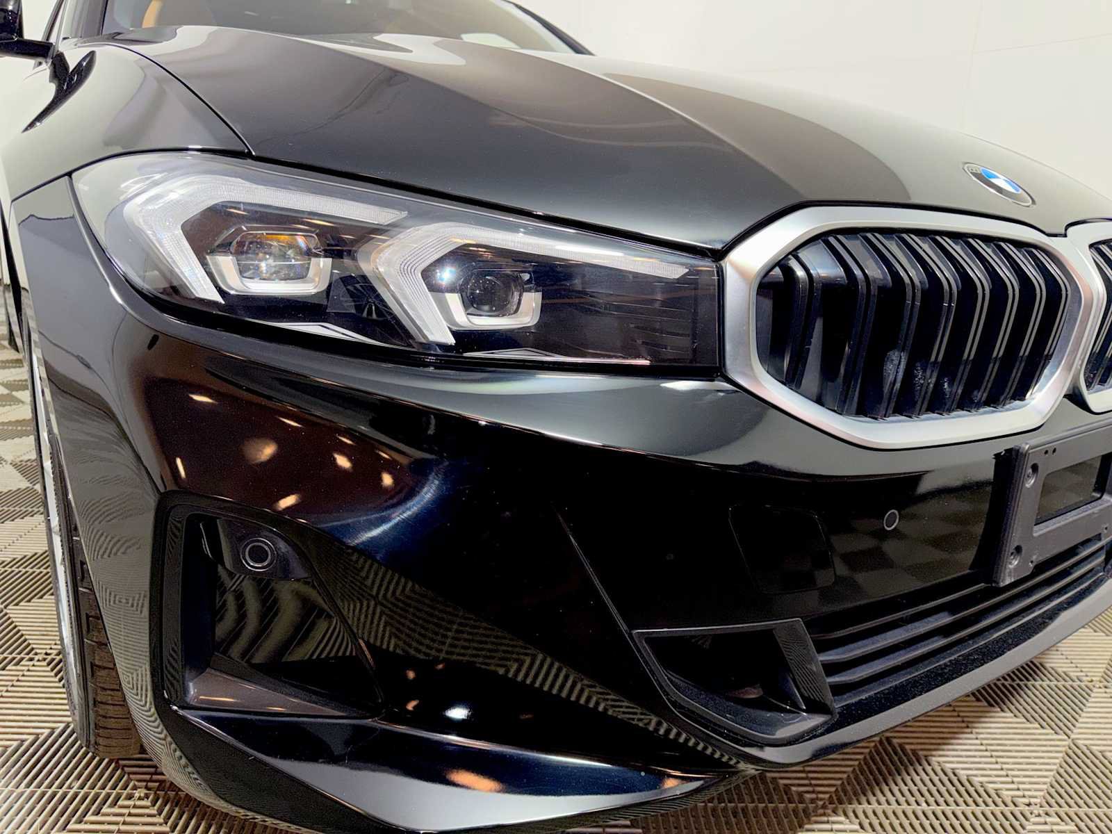 Used 2024 BMW 330i xDrive Sedan w/ Premium Package AWD/4WD image 25