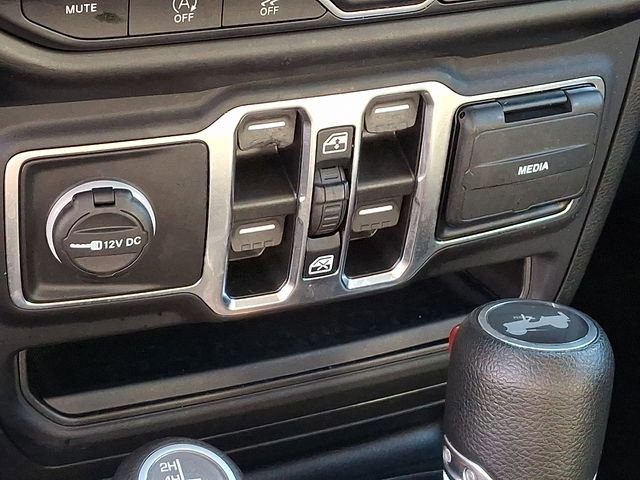 Used 2021 Jeep Wrangler Unlimited Sport AWD/4WD image 31