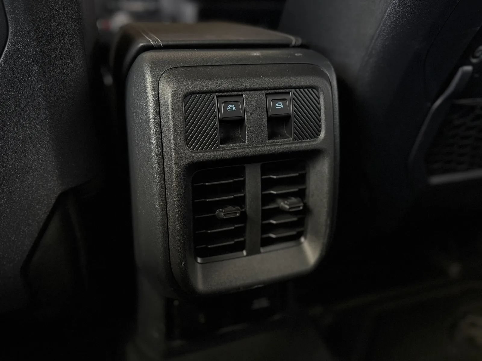 Used 2025 Ford Bronco Badlands AWD/4WD image 44
