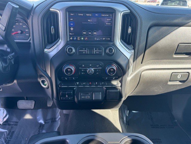 Used 2023 Chevrolet Silverado 2500 LTZ image 18