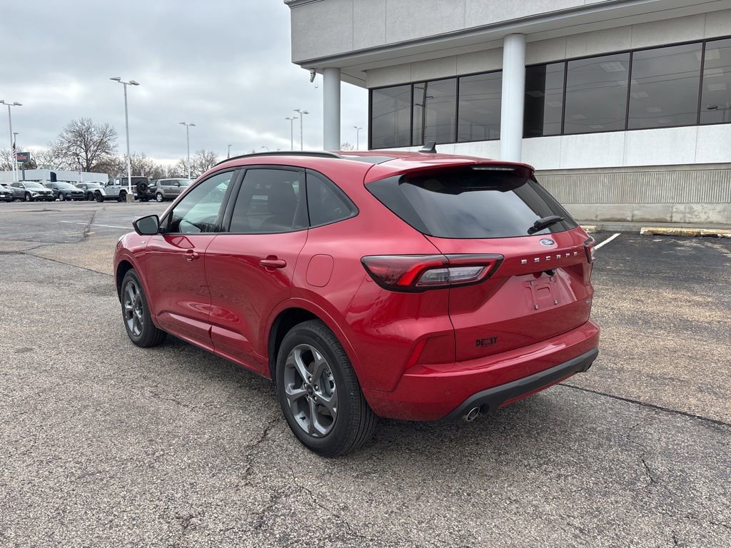 Certified 2024 Ford Escape ST-Line Select w/ Tech Pack #2 image 5