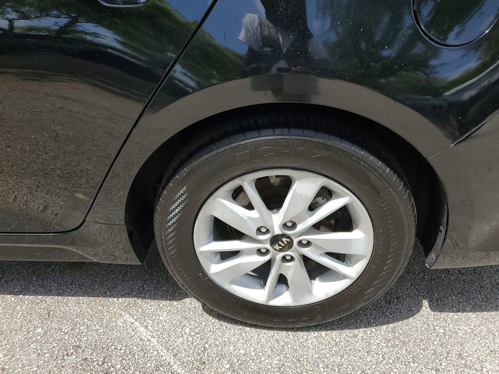 Used 2018 Kia Optima LX image 10
