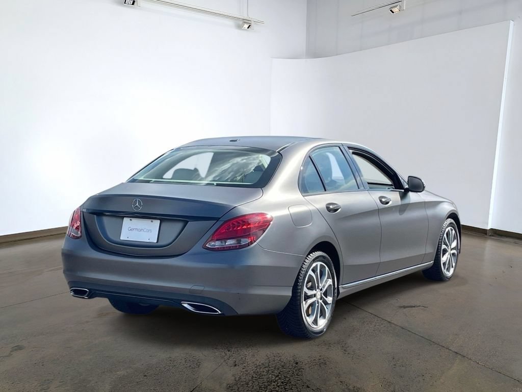 Used 2016 Mercedes-Benz C 300 4MATIC Sedan image 4