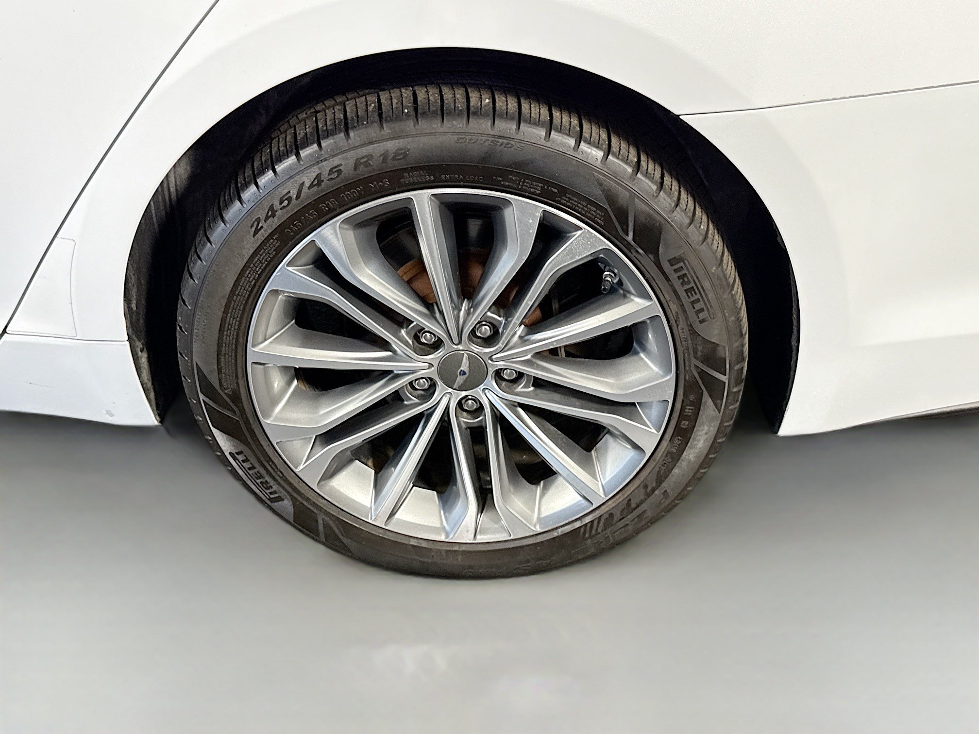 Used 2016 Hyundai Genesis 3.8 RWD image 37
