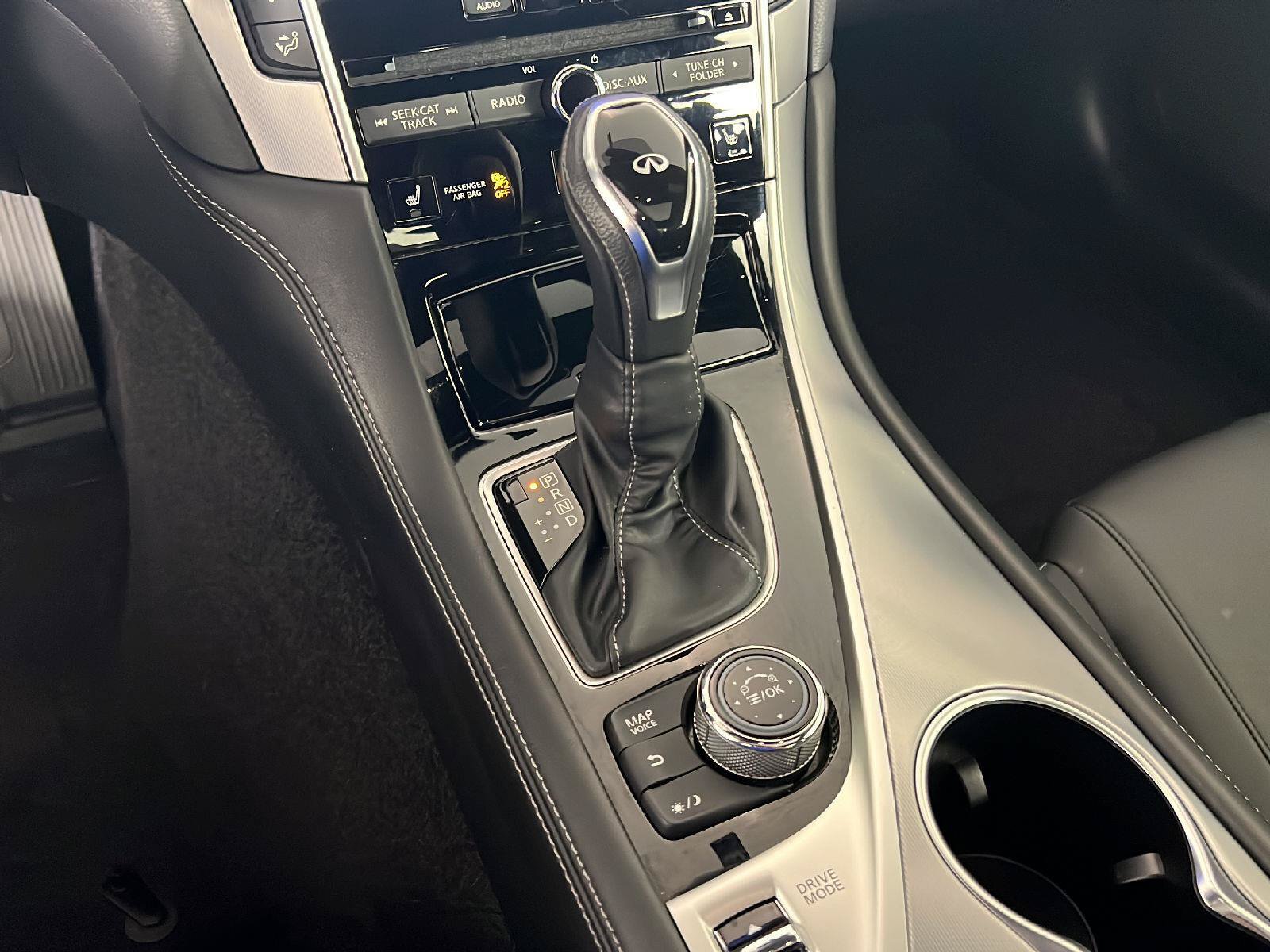 Used 2017 INFINITI Q60 3.0t w/ Premium Plus Package 3.0T AWD/4WD image 47