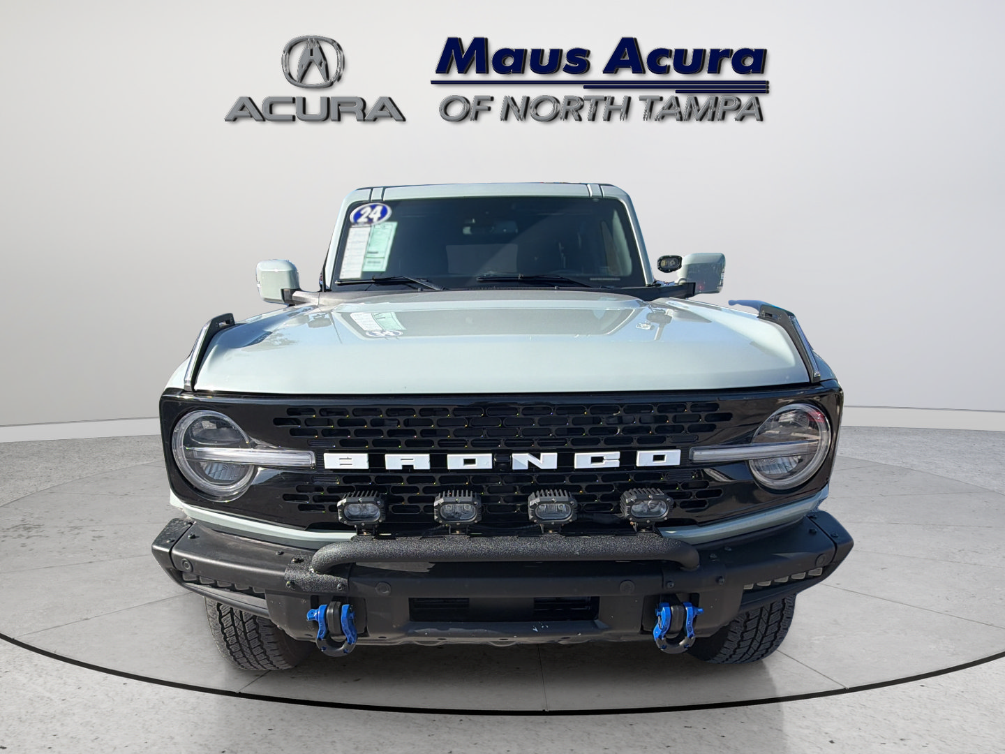 Used 2024 Ford Bronco Outer Banks AWD/4WD image 3