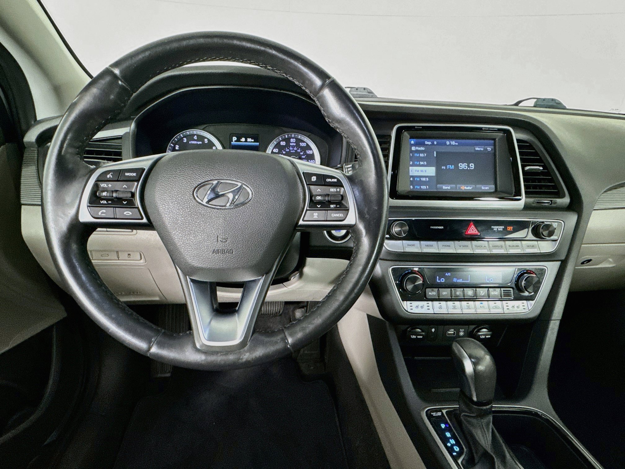 Used 2019 Hyundai Sonata Limited FWD image 10