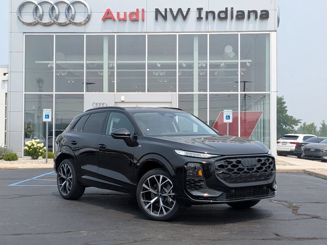 New 2026 Audi Q3 quattro 2.0T w/ 20" Wheel Package AWD/4WD image 1