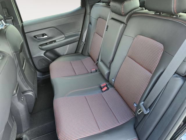 New 2026 Nissan Kicks SR w/ Cold Weather Package FWD image 14