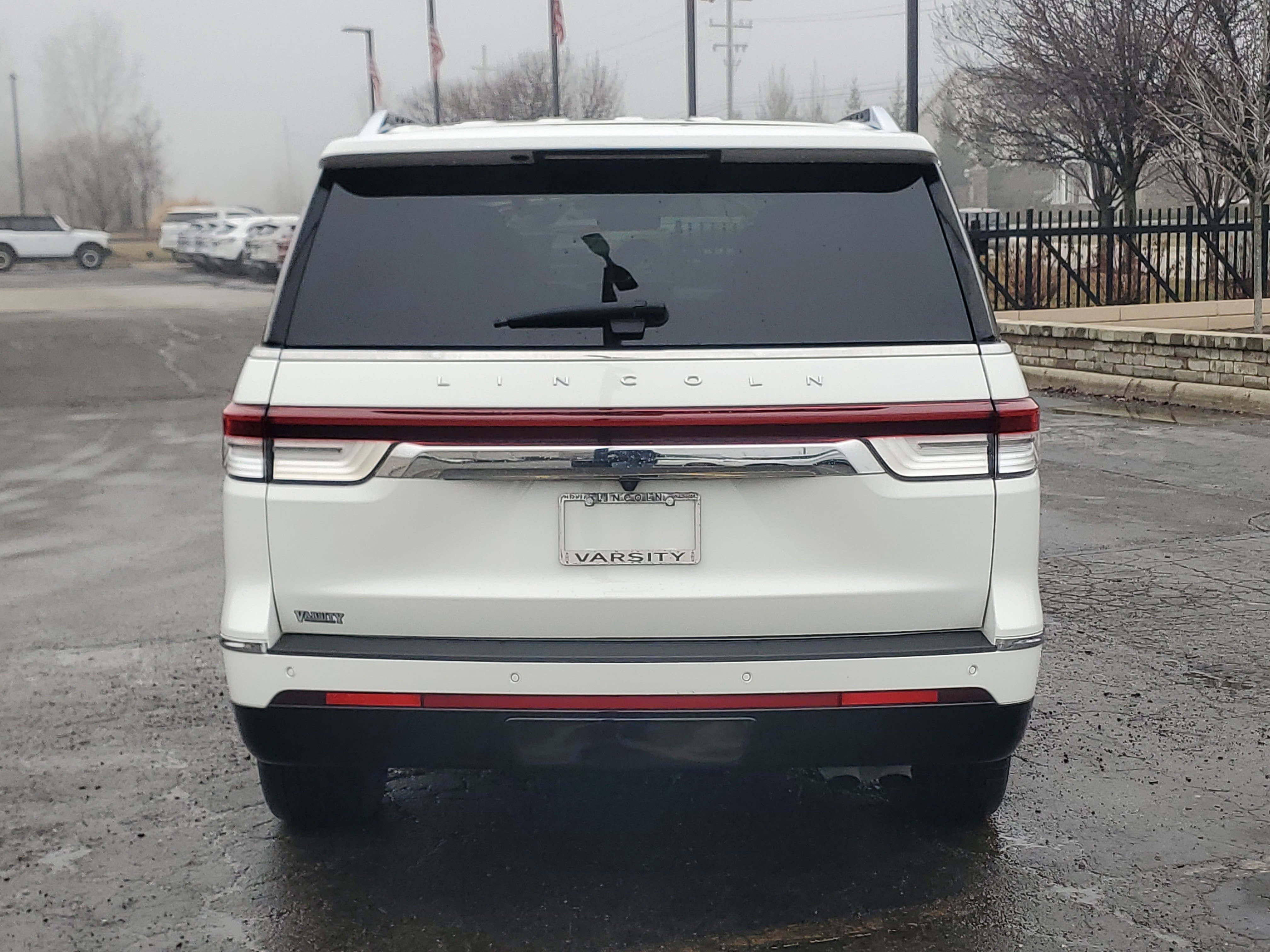 Certified 2023 Lincoln Navigator Reserve AWD/4WD image 5