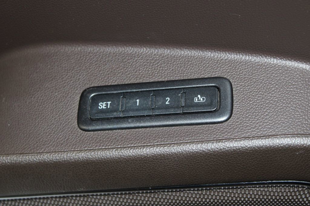 Used 2016 GMC Yukon Denali w/ Open Road Package image 47