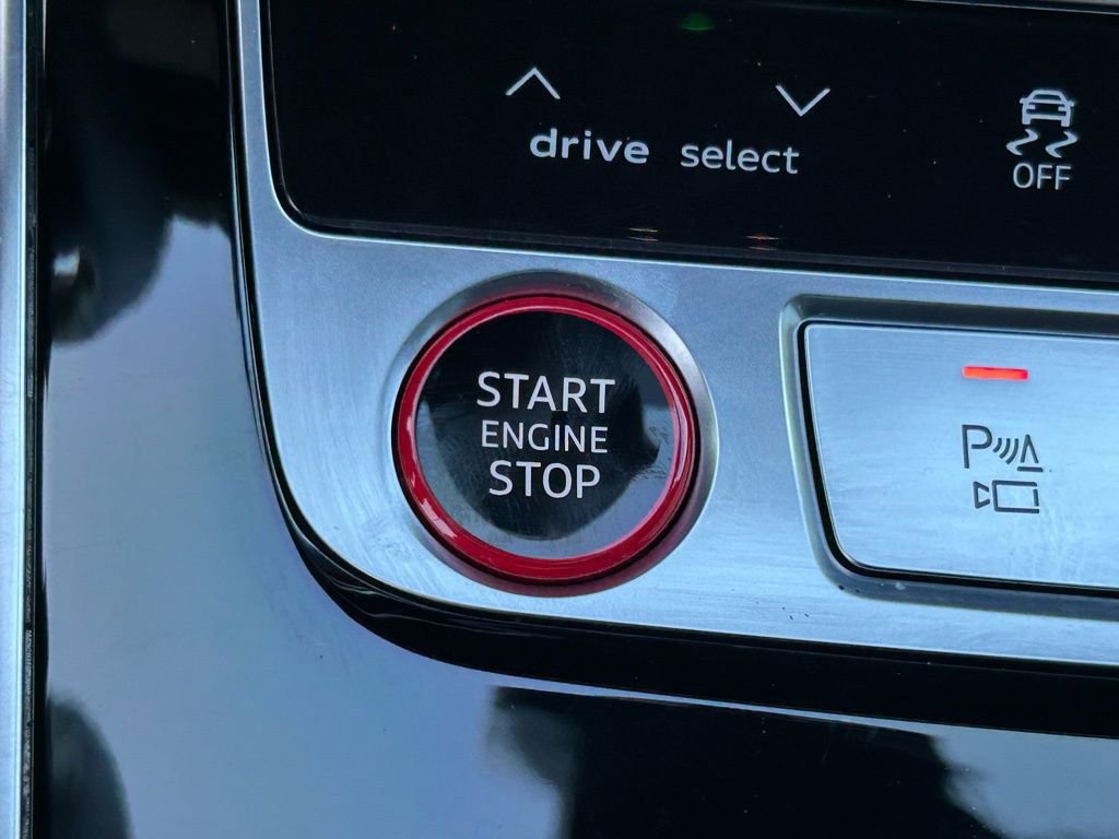 Used 2024 Audi SQ8 Prestige image 39