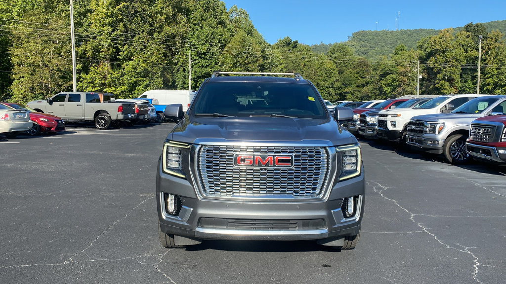 Used 2022 GMC Yukon XL Denali w/ Advanced Technology Package RWD image 2