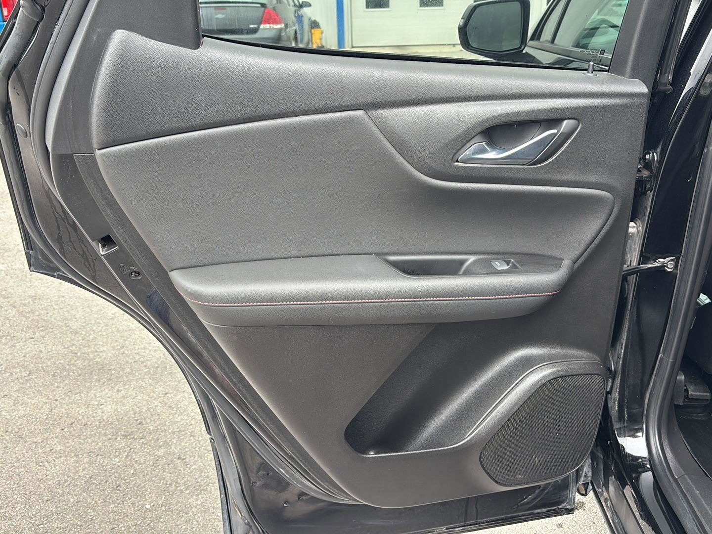 Used 2019 Chevrolet Blazer RS w/ Sun and Wheels Package image 17