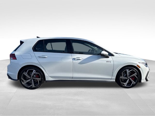 New 2026 Volkswagen GTI SE FWD image 8