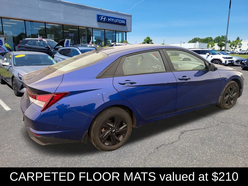 Certified 2023 Hyundai Elantra SEL FWD image 3