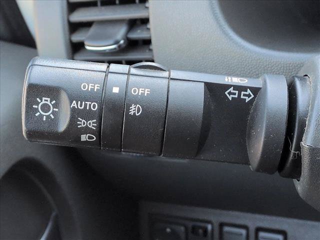 Used 2019 Nissan Frontier PRO-4X AWD/4WD image 16