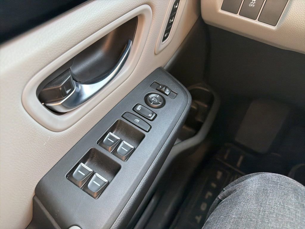 Used 2023 Honda Pilot Touring image 20